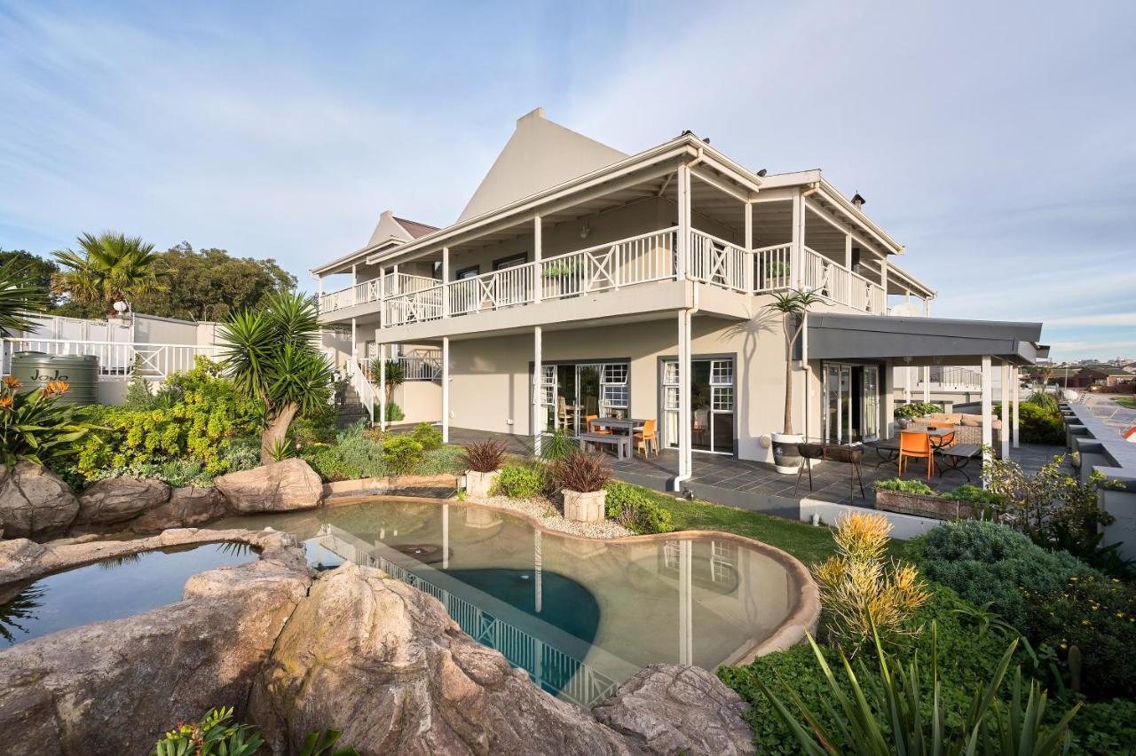 Sir Roys At The Sea Bed & Breakfast Port Elizabeth Exterior photo