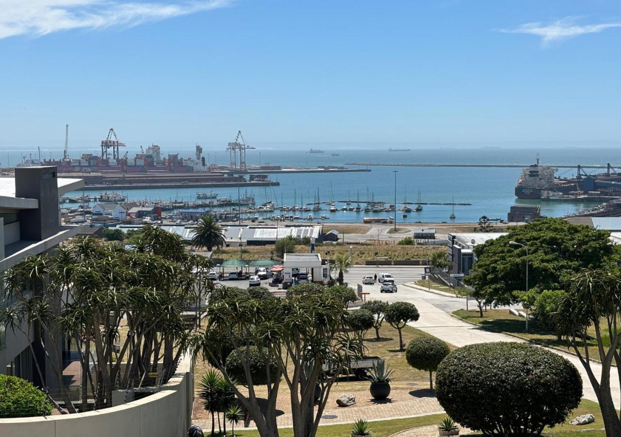 Sir Roys At The Sea Bed & Breakfast Port Elizabeth Exterior photo