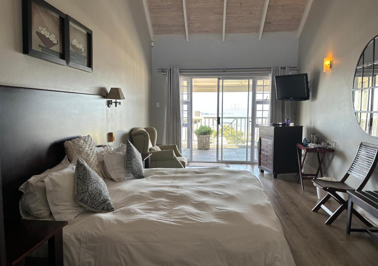 Sir Roys At The Sea Bed & Breakfast Port Elizabeth Exterior photo
