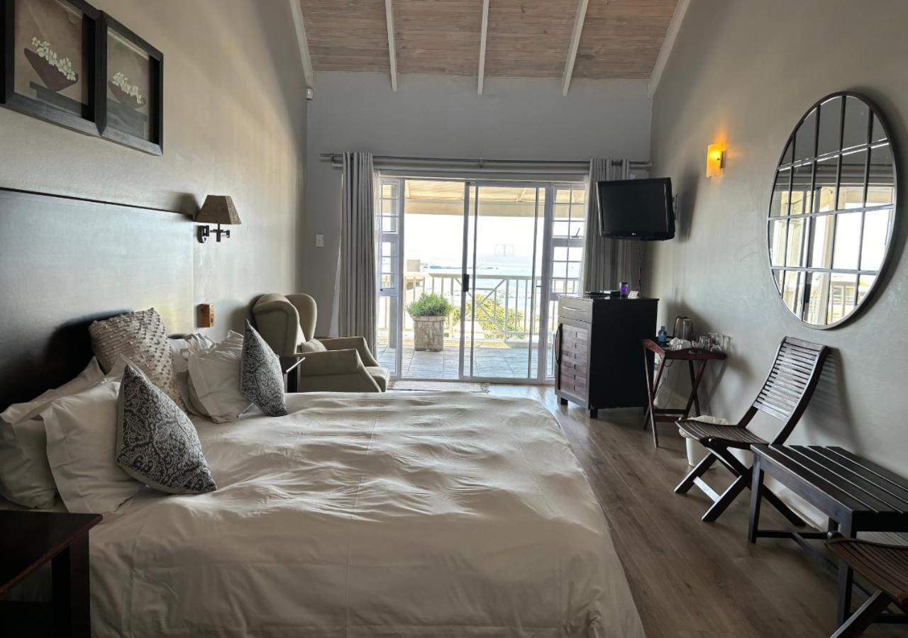 Sir Roys At The Sea Bed & Breakfast Port Elizabeth Exterior photo