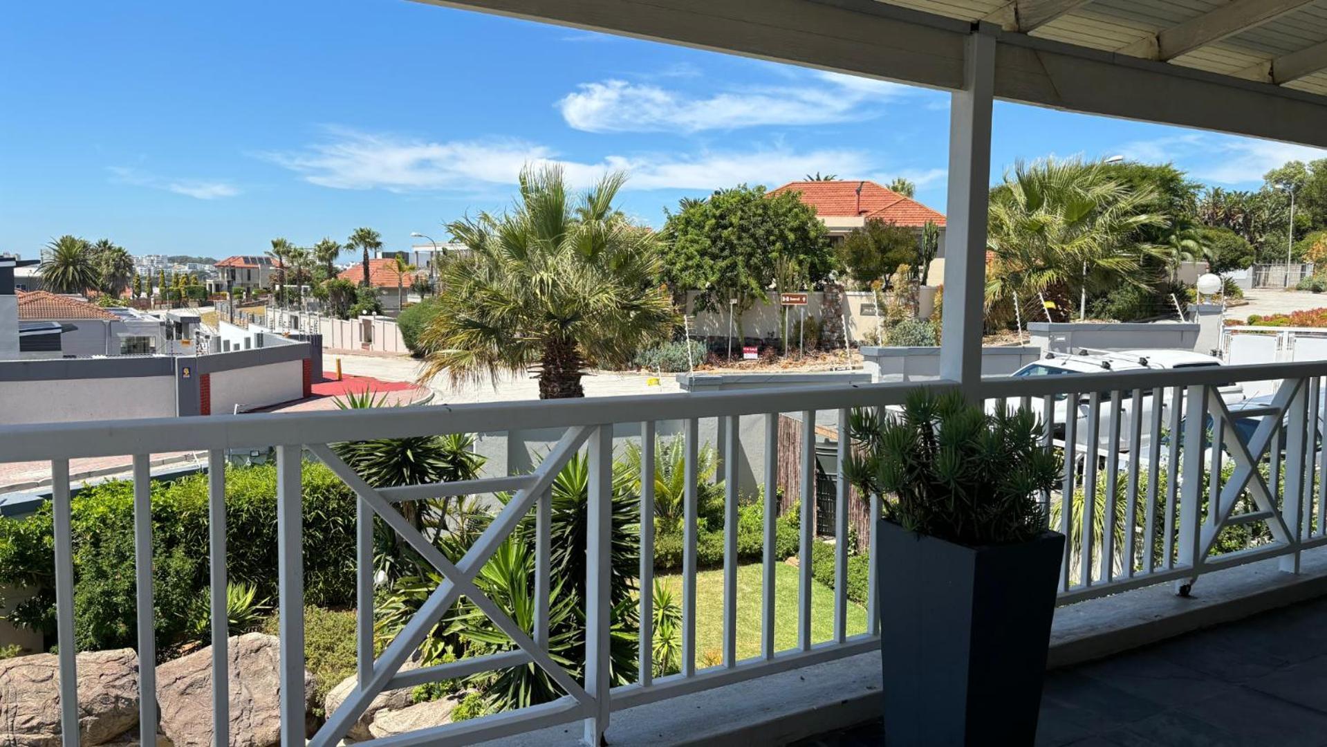 Sir Roys At The Sea Bed & Breakfast Port Elizabeth Exterior photo