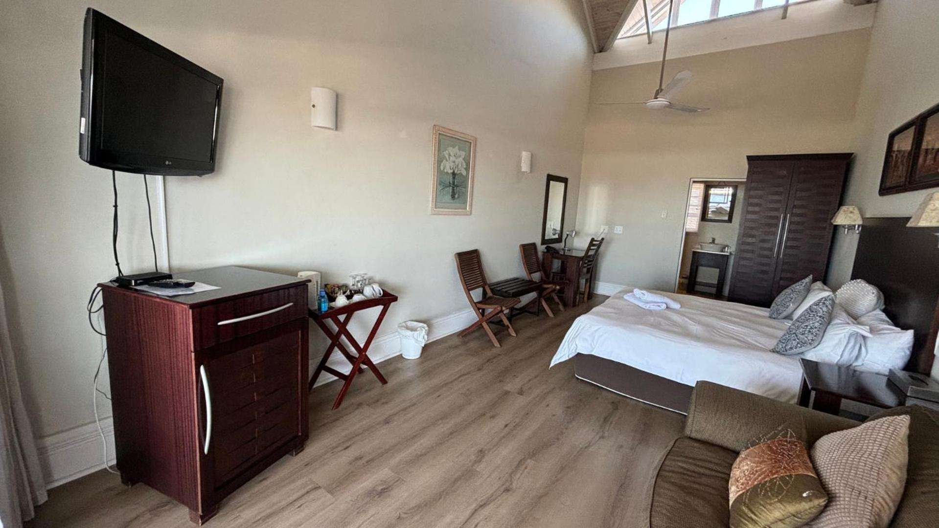 Sir Roys At The Sea Bed & Breakfast Port Elizabeth Exterior photo